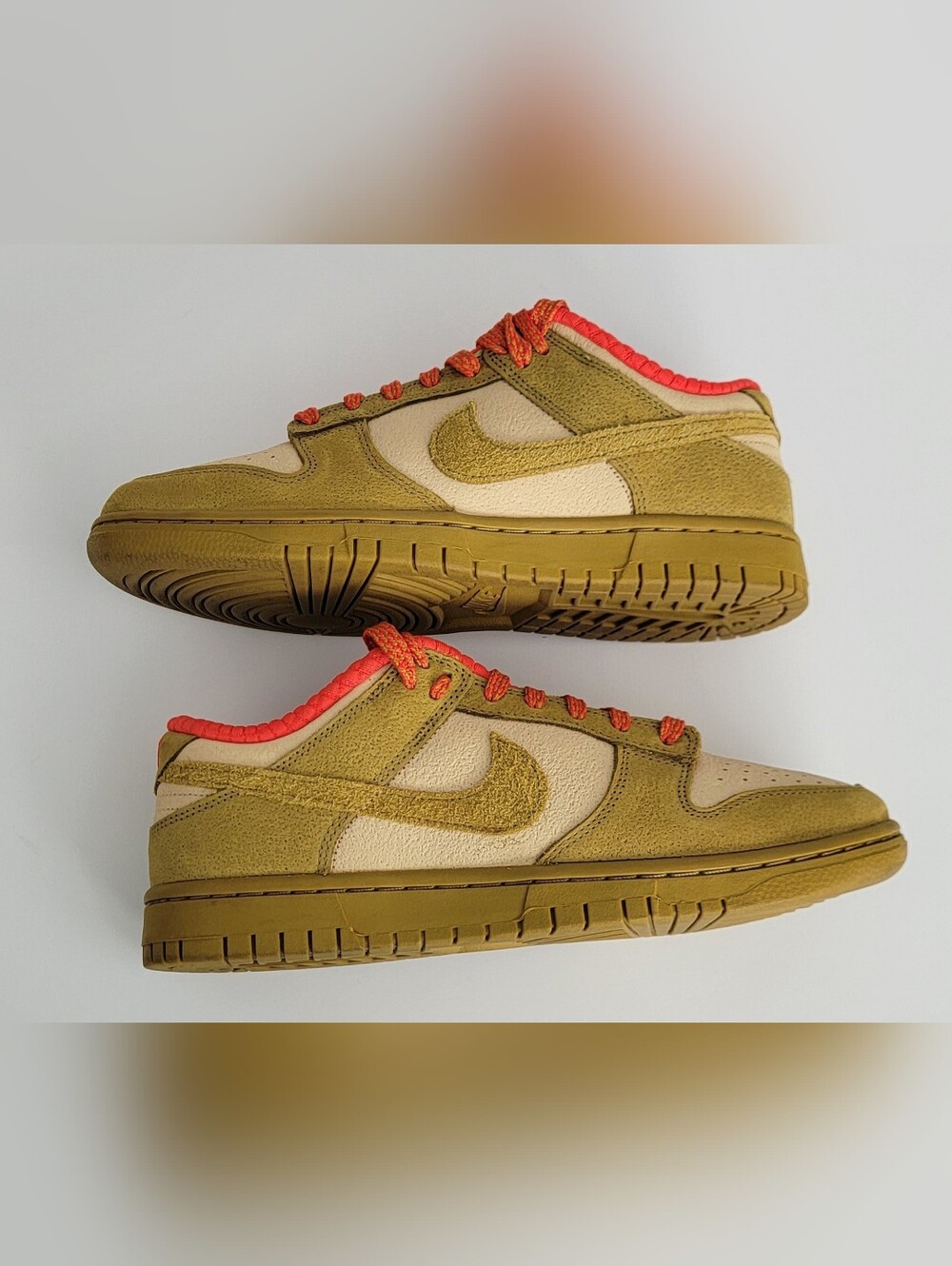 Nike Dunk Low size 10 Womens Sesame Bronzine Picante Red